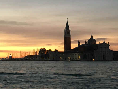 VeniceSunset.JPG (1118812 bytes)