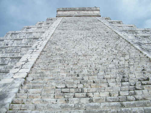 chichenitza.jpg (3556807 bytes)